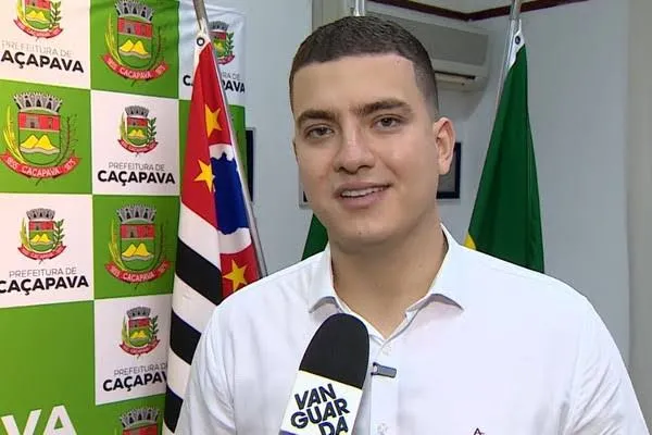Prefeito de Caçapava apresenta defesa em comissão que investiga recursos do transporte público