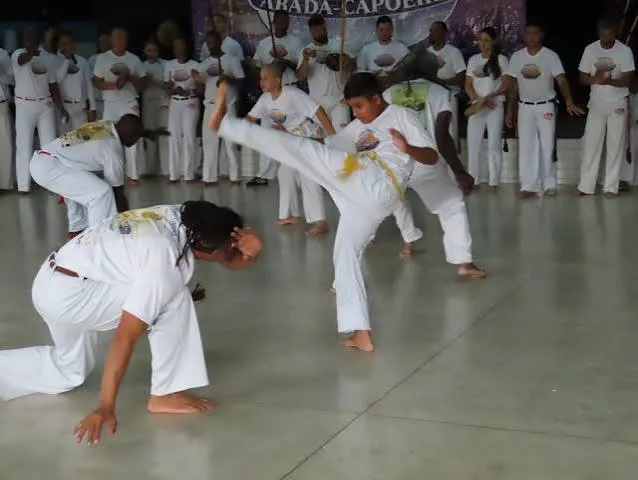 Pindamonhangaba oferece aulas gratuitas de capoeira em três bairros