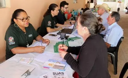 Cadastro Único nos Bairros leva atendimento e orientação sobre benefícios a diferentes regiões de Jacareí