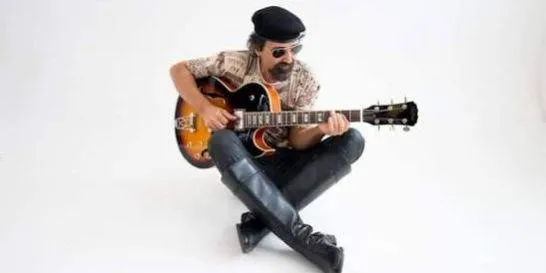 Teatro Mario Covas recebe show em homenagem a Raul Seixas em setembro