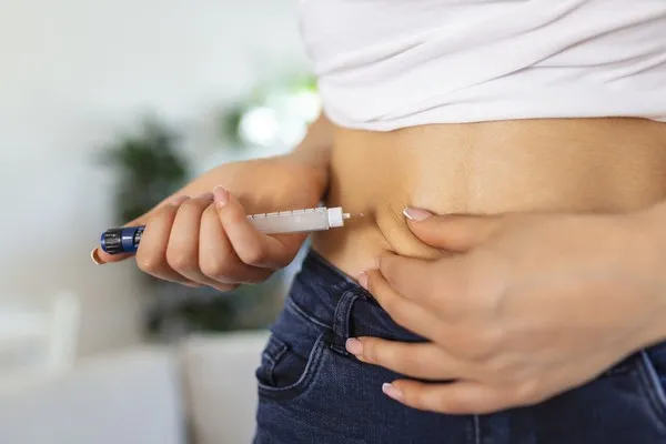 Anvisa aprova Yluméc, nova caneta de semaglutida da EMS para diabetes tipo 2