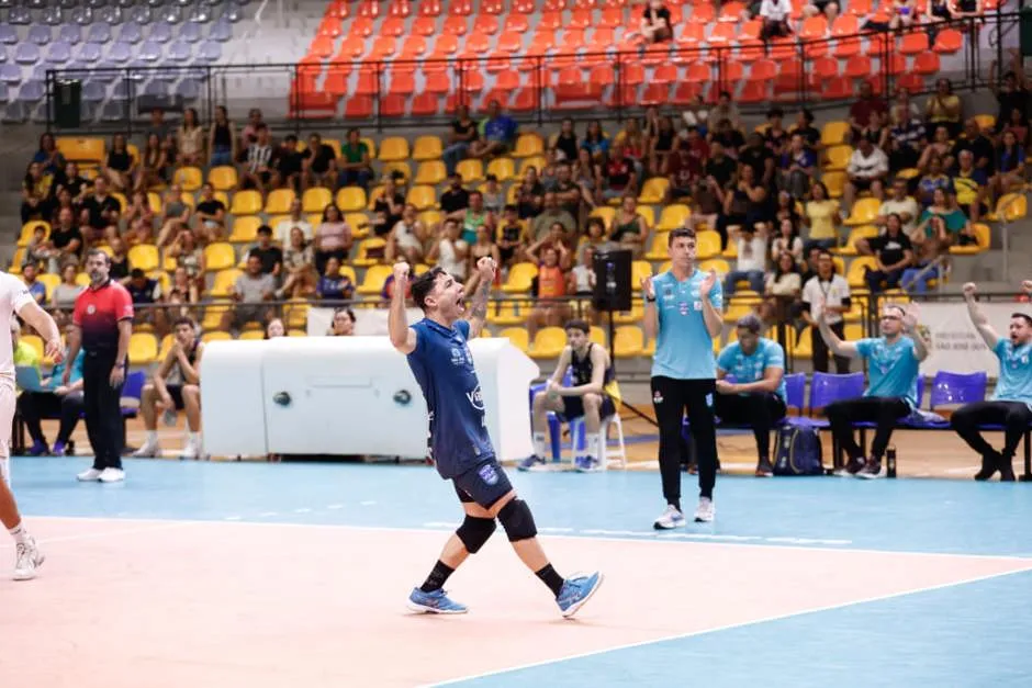 Viapol Vôlei São José vence Goiás por 3 sets a 0 e fica perto do título da Copa São José
