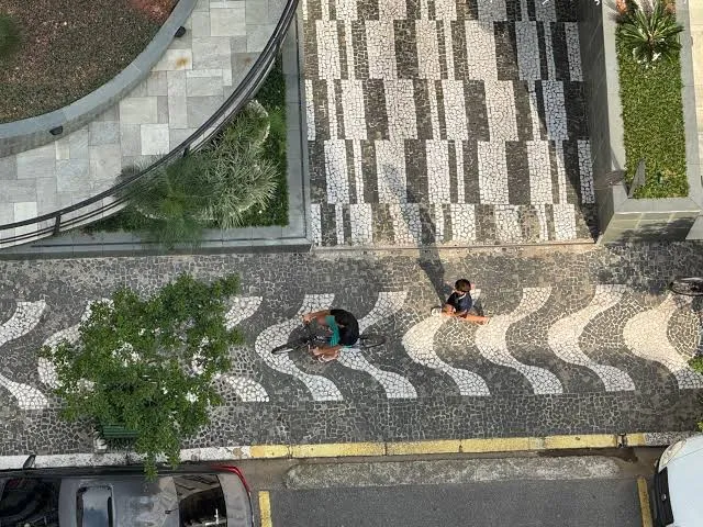 Prefeitura de Santos veta projeto que transferia ao município manutenção de calçadas
