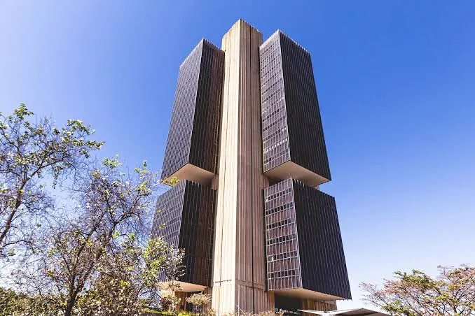 Banco Central decreta liquidação de duas distribuidoras de valores mobiliários
