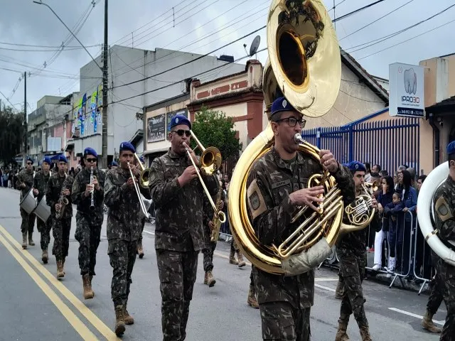 Pindamonhangaba celebra Independência do Brasil com grande desfile cívico-militar