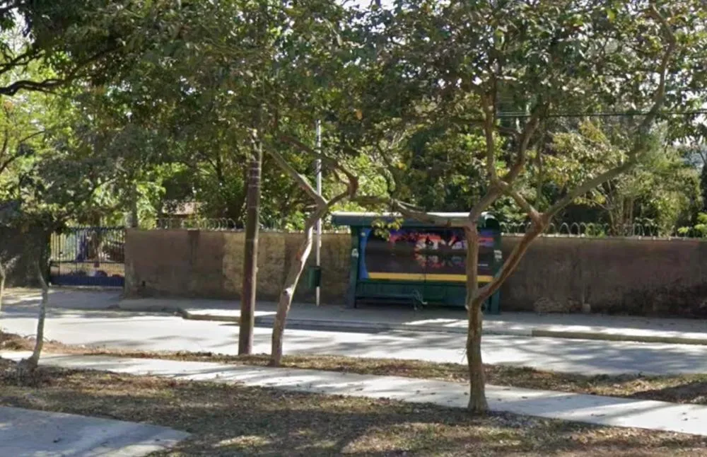 Homem é preso após arrombar freezer e furtar bebidas em associação de aposentados em Caçapava
