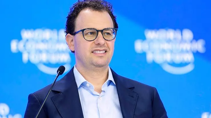 CEO da Anthropic alerta para velocidade do desenvolvimento da inteligência artificial
