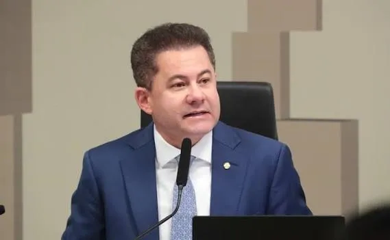 Deputado é investigado por suspeita de venda de influência sobre ministros de tribunais