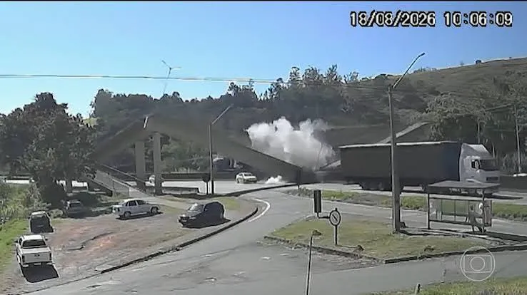 Justiça rejeita denúncia e manda soltar motorista envolvido em acidente com passarela na Fernão Dias