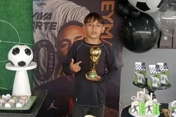 Menino de 11 anos atropelado por caminhão é enterrado em Taubaté