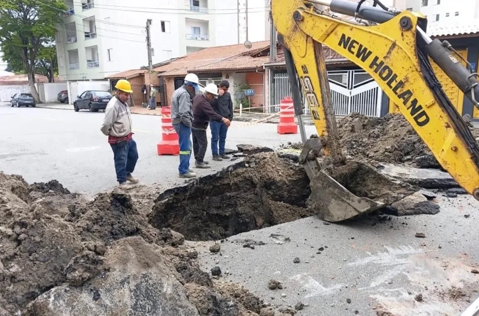 Taubaté realiza obras de drenagem em diferentes bairros do município