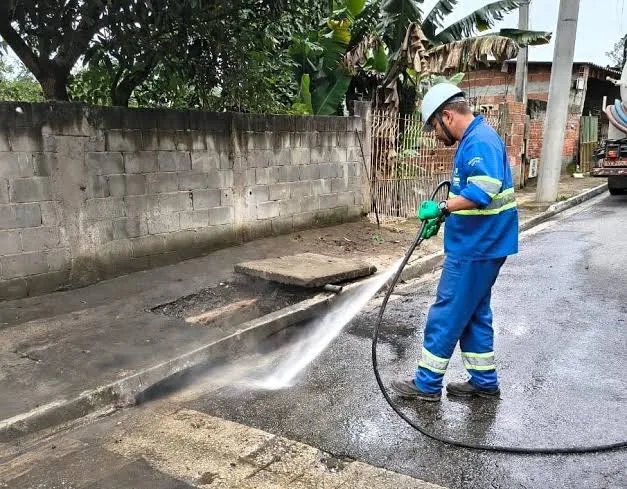 São José dos Campos intensifica limpeza de bueiros e galerias para prevenir alagamentos