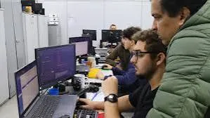 Educação de Caraguatatuba desenvolve 12 soluções digitais para gestão e sala de aula