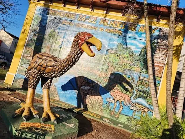 Simpósio de Paleontologia reforça importância científica de Tremembé