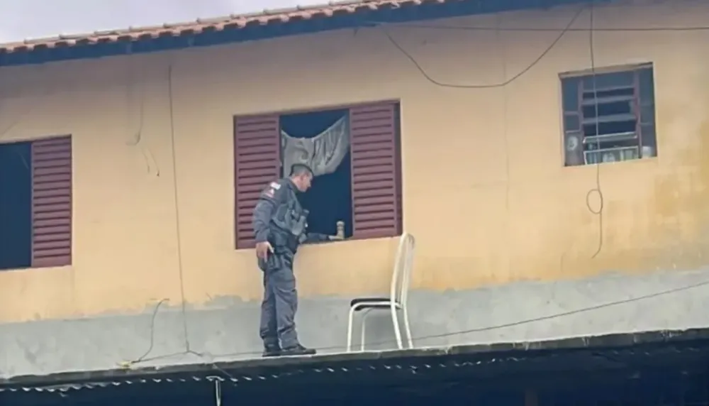 Criança de 6 anos é encontrada sozinha e trancada em imóvel em São José dos Campos; responsável é presa