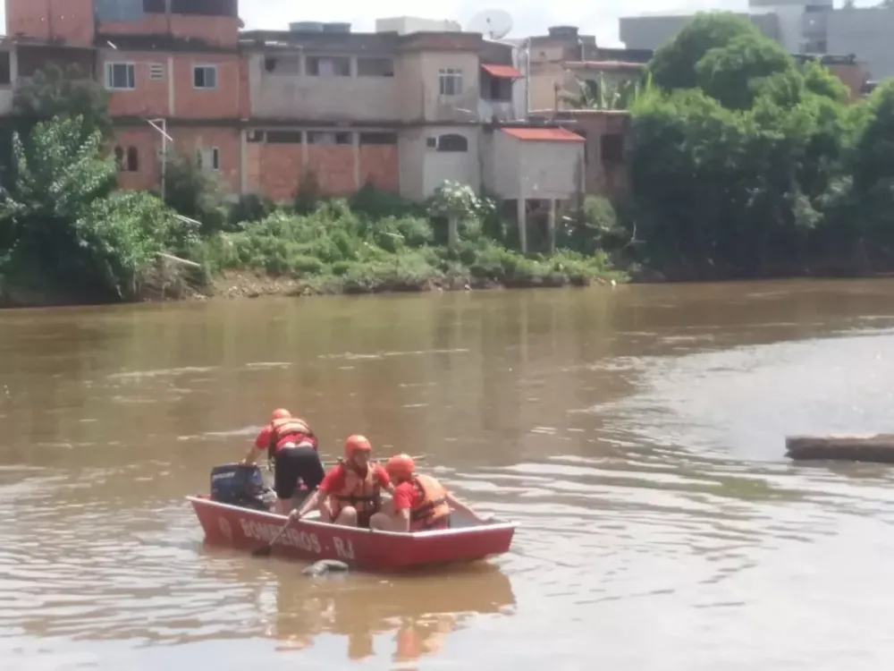 Corpo em estado de decomposição é encontrado às margens do Rio Paraíba do Sul em São José dos Campos