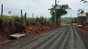 Obras de drenagem na Estrada do Barreiro entram na reta final em Taubaté