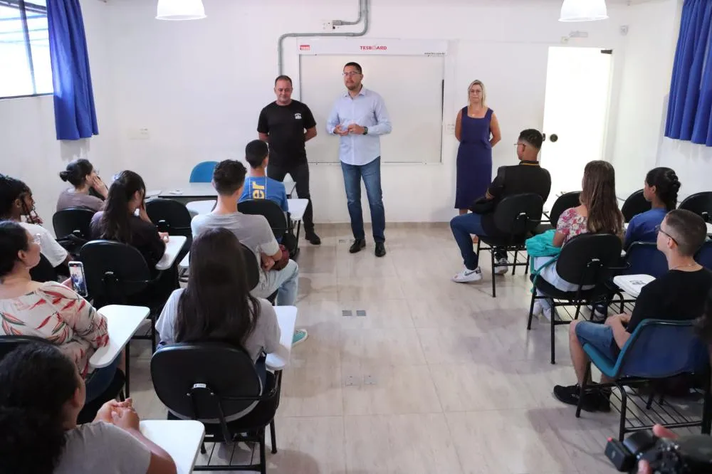 Estudantes de Caraguatatuba recebem formação audiovisual e preparam novo curta-metragem