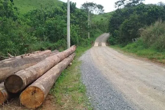 Ponte de madeira na região norte de São José dos Campos será interditada para reforma