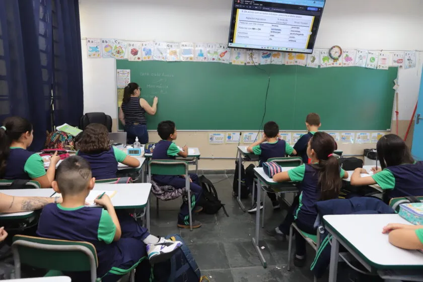 Jacareí abre consulta pública para construção do novo Plano Municipal de Educação