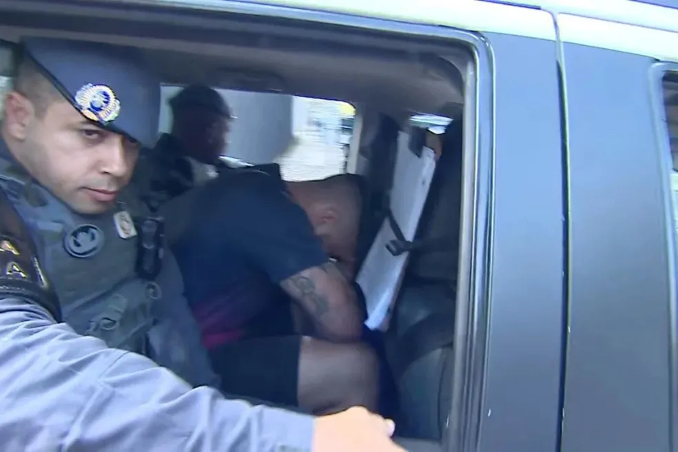 Bombeiro que matou estudante em Taubaté é levado para presídio militar Romão Gomes, em São Paulo