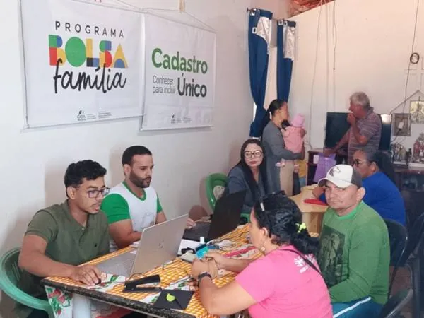 Assistência Social de Pindamonhangaba promove formação para equipes dos Cras