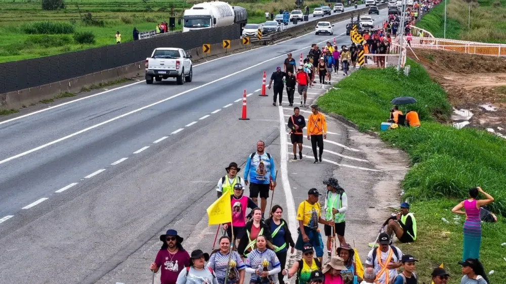 Romaria Segura 2026 termina sem mortes na Via Dutra e registra recorde de 52 mil peregrinos rumo a Aparecida