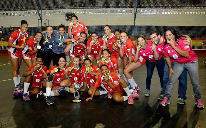 Handebol feminino de Taubaté conquista medalha de ouro invicta nos 88º Jogos Abertos do Interior