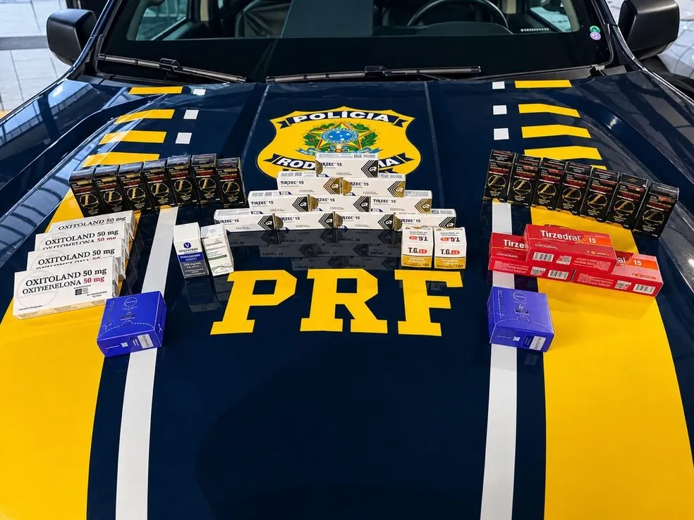 PRF apreende canetas emagrecedoras e anabolizantes escondidos em carro na Rodovia Fernão Dias