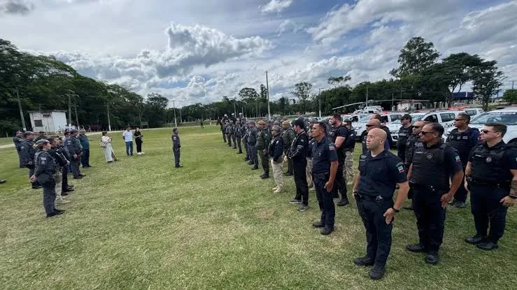 Operação Impacto mobiliza mais de 60 agentes, viaturas e helicóptero em Pindamonhangaba