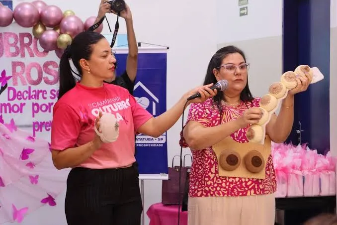 Caraguatatuba promove palestras sobre câncer de mama e colo do útero para servidoras municipais no Outubro Rosa