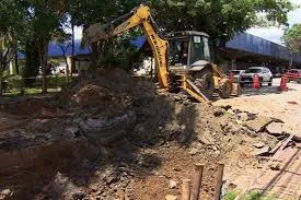 Obra em frente à Rodoviária Nova de Taubaté vai substituir estrutura de drenagem danificada e altera trânsito por 30 dias