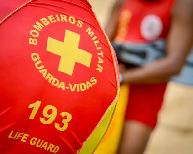 Governo de São Paulo abre seleção de 85 guarda-vidas temporários para atuar no Litoral Norte durante o verão