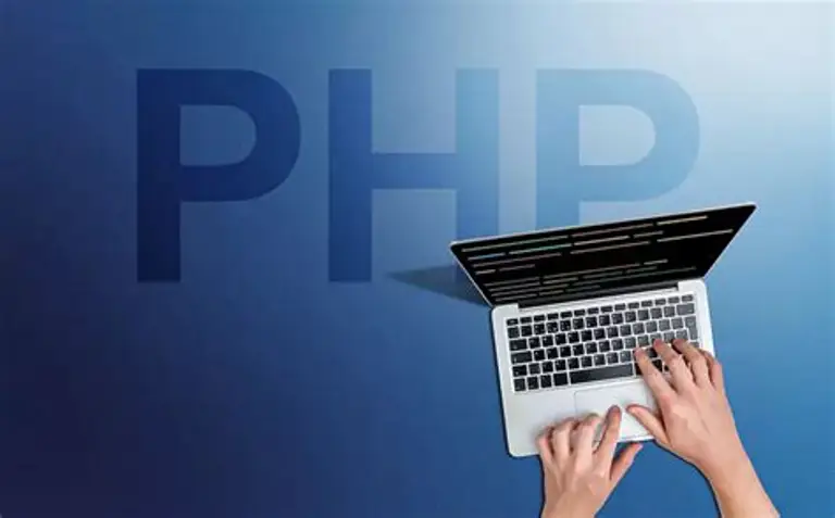 Falha grave no PHP era conhecida desde 2024 e deixou sistemas fora do ar; fundação aponta falta de recursos