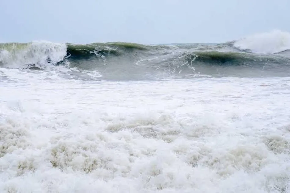 Ubatuba terá semana de aniversário com temperaturas amenas, chuva e ondas acima de dois metros