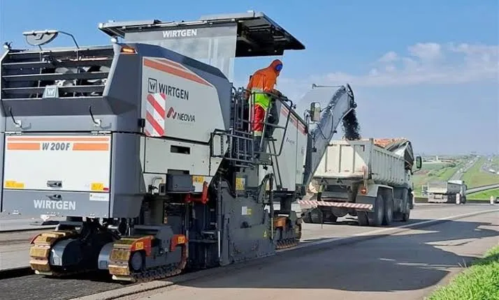 Via Dutra terá obras de tapa-buraco e reparos no pavimento até quinta-feira; veja trechos e horários
