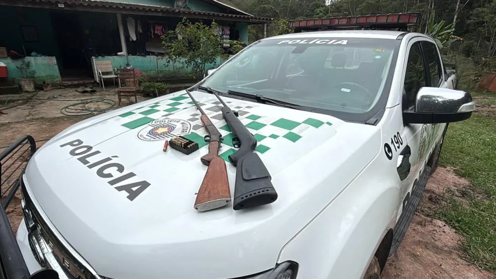 Polícia Ambiental apreende armas e aplica multa de R$ 19,1 mil por desmatamento em Natividade da Serra