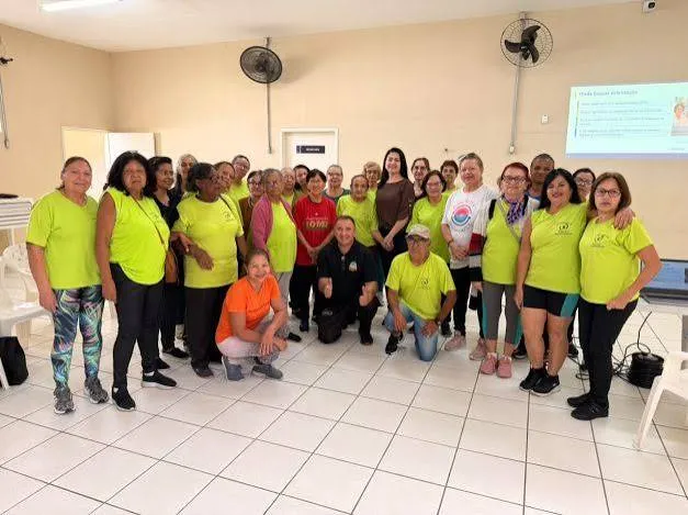 Prefeitura de Pindamonhangaba orienta idosos sobre golpes financeiros e cuidados para evitar fraudes