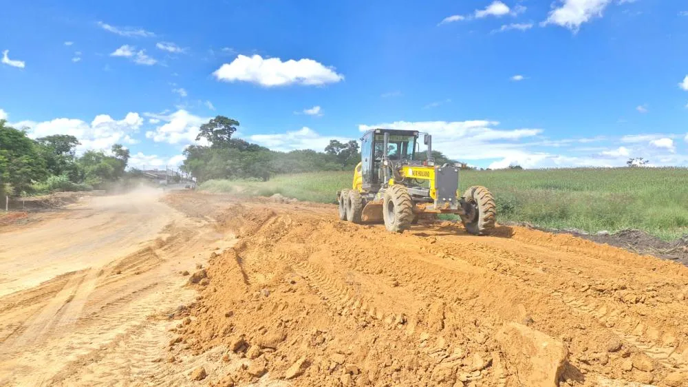 Nova avenida de 1,2 quilômetro entre Araretama e Vila Rica avança para etapa de pavimentação em Pindamonhangaba