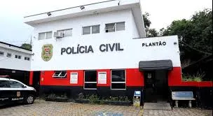 Mulher é morta a tiros em Bragança Paulista e suspeito de feminicídio é preso horas depois