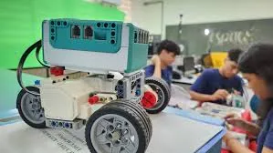 Caraguatatuba investe em robótica educacional e amplia ensino tecnológico nas escolas municipais