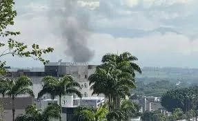 Aparecida: incêndio atinge ponto de recicláveis e destrói área de 500 m²
