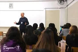 Proposta pedagógica sociointeracionista do Instituto São José alia formação humana e excelência acadêmica