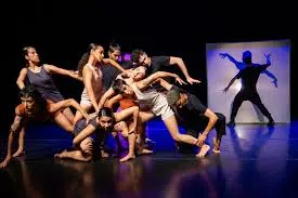Espetáculo “Territórios em Movimento” reúne companhias de dança no Teatro Municipal
