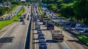 Feriado do Dia do Trabalho deve movimentar 4,5 milhões de veículos nas rodovias do Vale e região