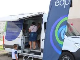 Van da Boa Energia da EDP atende moradores em Moreira César com serviços gratuitos até quinta-feira