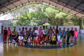 Biblioteca da Vila promove manhã especial de Dia das Mães com dança e integração comunitária