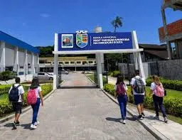 São Sebastião amplia rede de ensino, atende mais de 16 mil alunos e se torna referência regional em educação