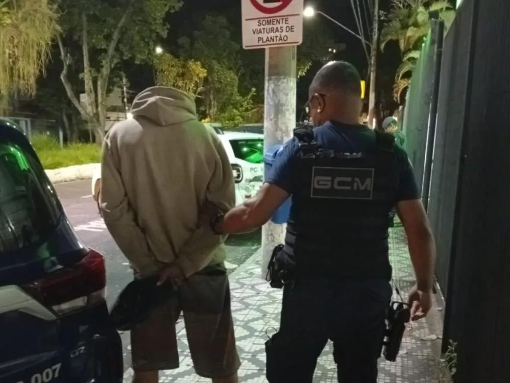 Guarda Civil prende foragido por homicídio que havia removido tornozeleira eletrônica