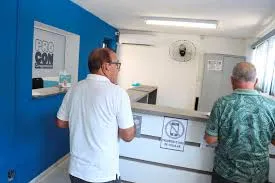 Reclamações financeiras e internet fixa lideram balanço de abril do Procon de Caraguatatuba